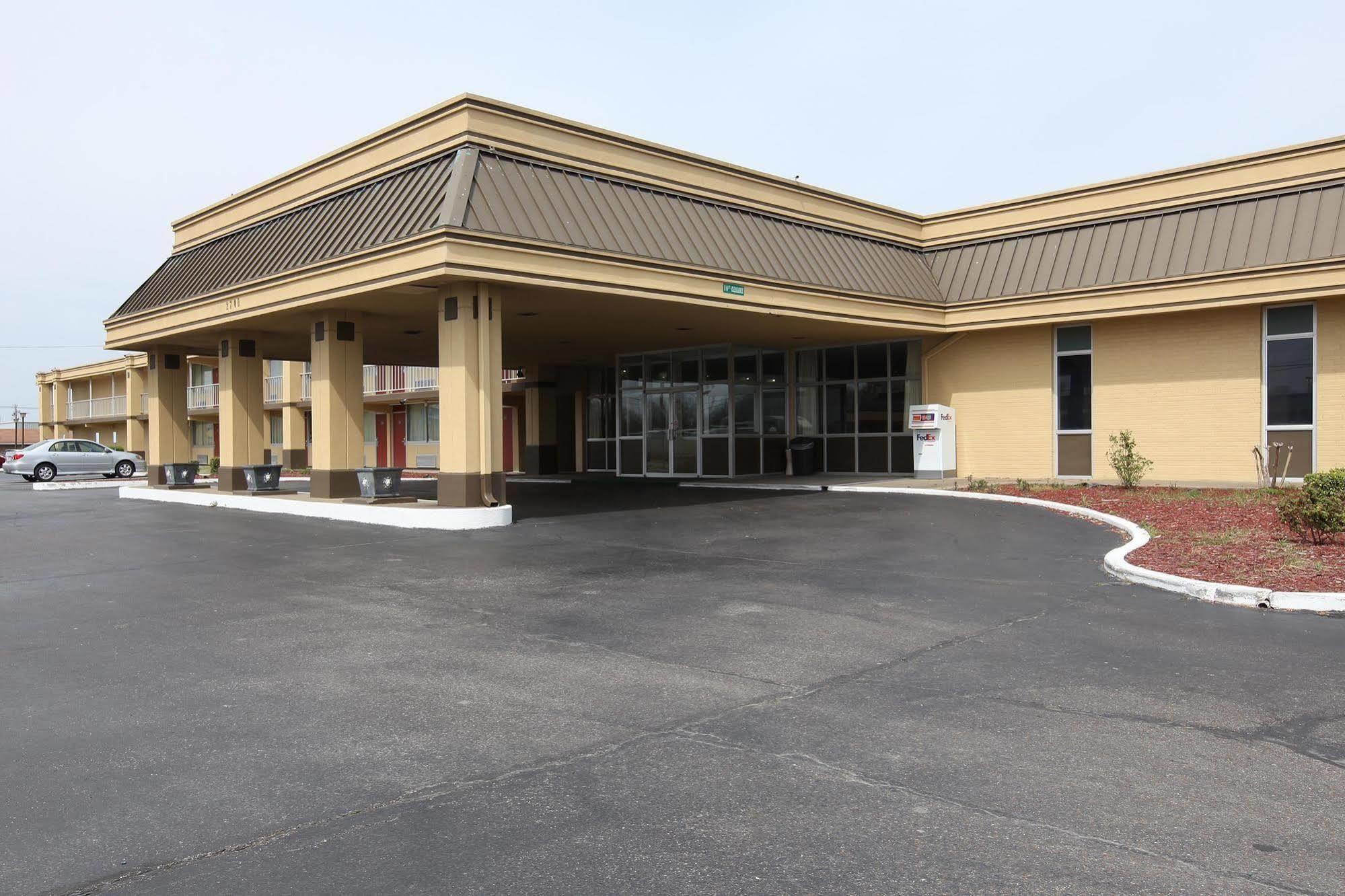 Americas Best Value Inn & Suites Greenville Exterior foto